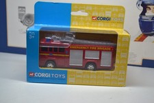 CORGI -LEYLAND FIRE ENGINE  -