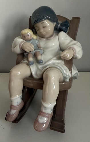 Retired lladro 5448 naptime - retired,