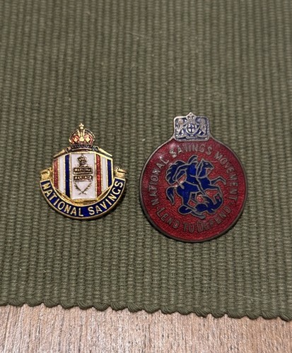 Vintage british history pin - history,