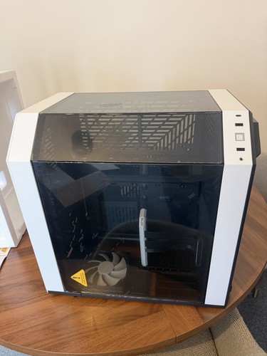 Hyte y60 white gaming - hyte,