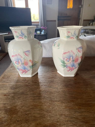 Pair aynsley little - of,