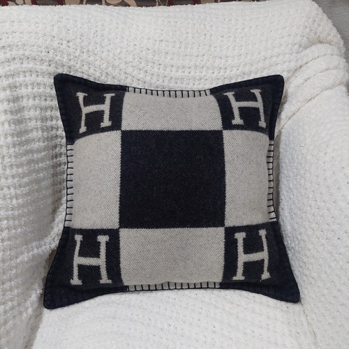 Hermes avalon iii pillow wool - hermes,
