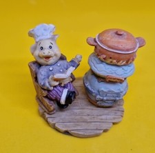 Ornament - Figurine, Cute Novelty Chef Pig Cooking and Reading