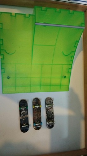 Tech deck skate ramp and - deck,