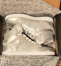 Women's Pastry Glam Pie