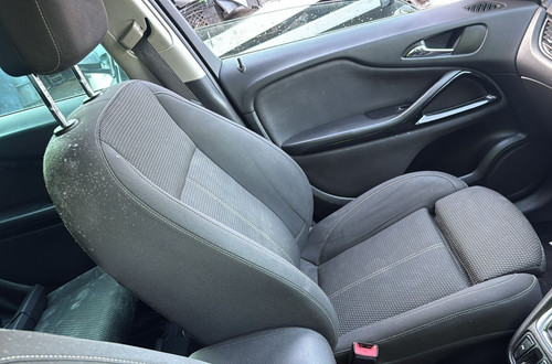 Vauxhall zafira tourer 5dr - vauxhall,