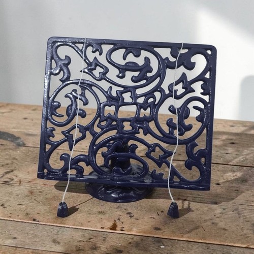 Vintage heavy cast iron - vintage, blue