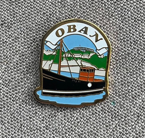 Oban scotland pin badge - scotland, brooch
