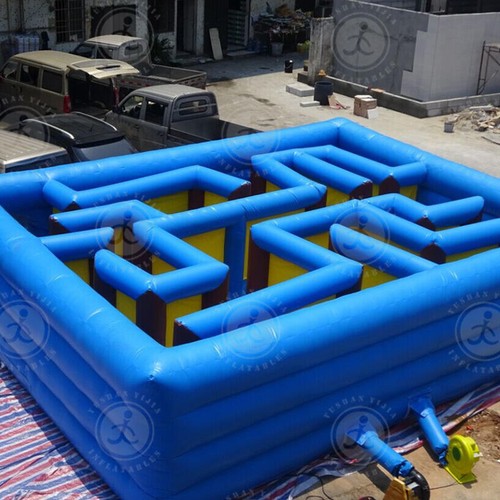 Inflatable obstacle course - inflatable,