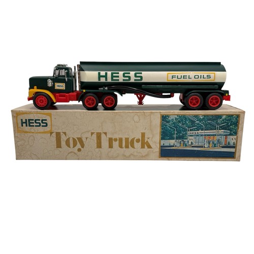 Vintage hess toy truck 1977 - hess,