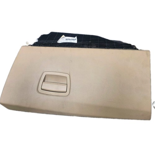 Bmw 535d series f11 - glove, box