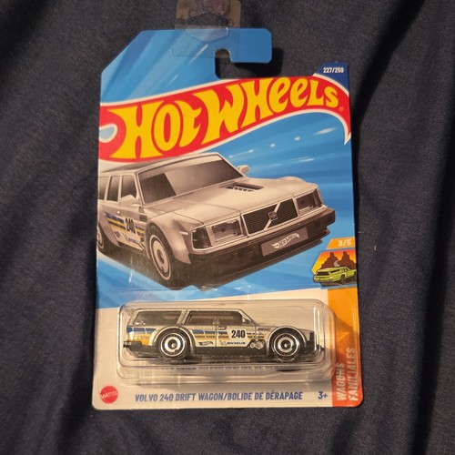 Hot wheels volvo 240 drift - volvo,