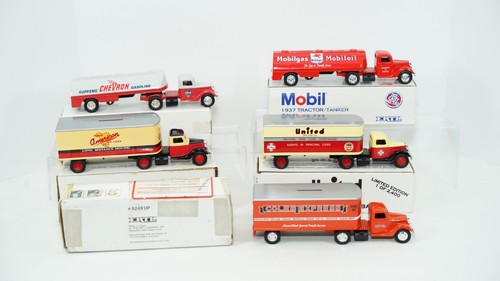 Ertl tractor trailer bank - bank, lot