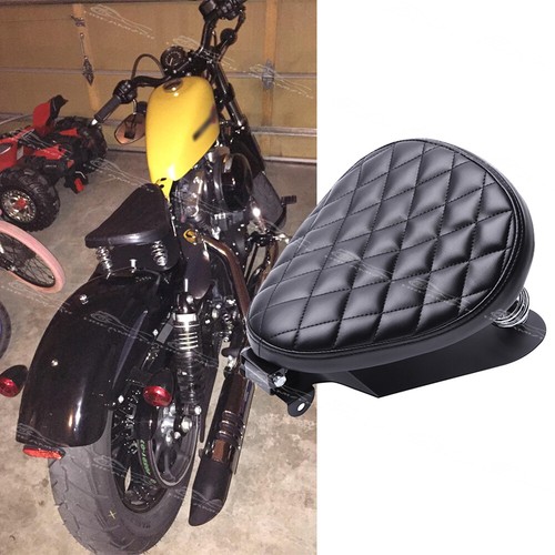 Motorcycle bobber solo seat - solo,