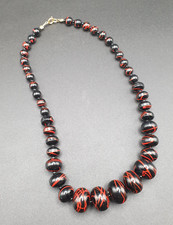 1980’s Vintage Black Red Marble Paint Splat Effect Beads Short Necklace 16"