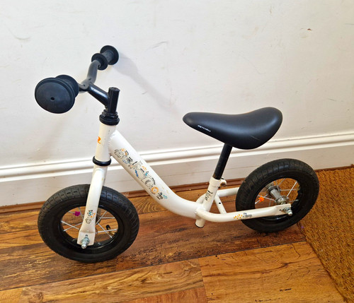 Apollo whizzer balance bike - apollo,