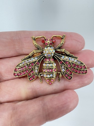 Vintage style bee insect - bee,