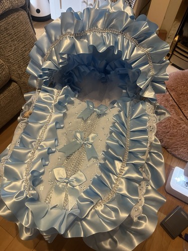 Frilly dolls moses basket - dolls,