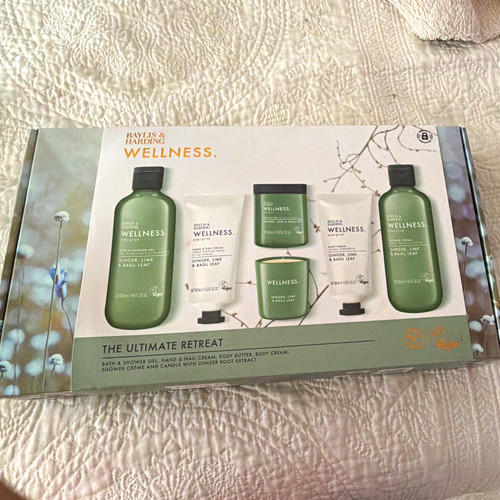 Baylis harding wellness - &,
