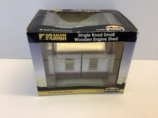 Graham Farish Scenecraft 42-009 'Single Road Small Wooden Engine Shed' (N gauge)