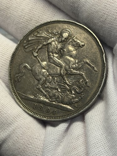 Queen victoria crown head - victoria,