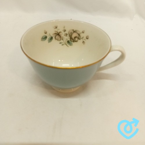 Royal doulton tea set - tea,