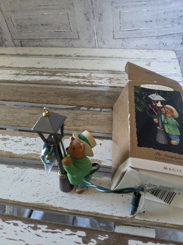 Hallmark the lamp lighter bear - lighter,