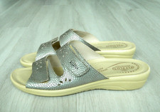 Fly Flot Anatomic Ladies Slider Sandals Pewter Silver Leather Size 7.5 / 41