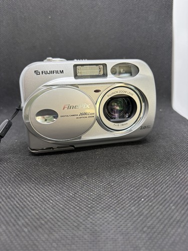 Retro fujifilm finepix 2600z - retro,