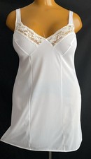 M&S Full Slip Petticoat, White slippery Glossy Poly Nylon & Lace, Size 16 