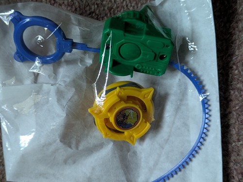 Master dragoon yellow beyblade - master,