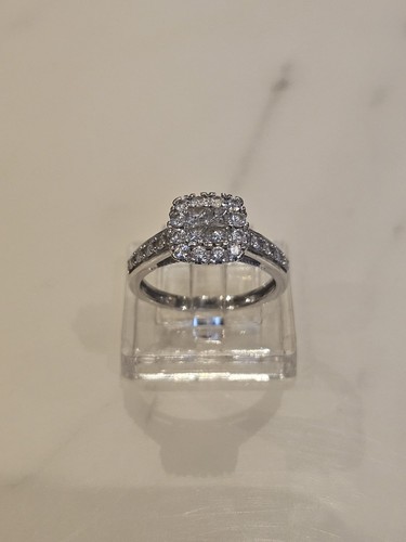 White gold 66ct - white, 0.66ct