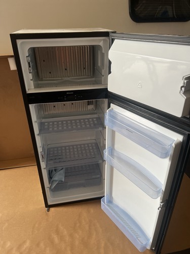 Dometic rmd8505 fridge - dometic,