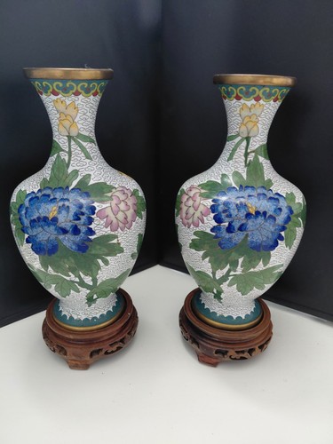 Beautiful pair vintage - beautiful,