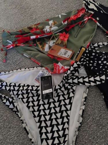 Pairs new bikini bottoms - of,
