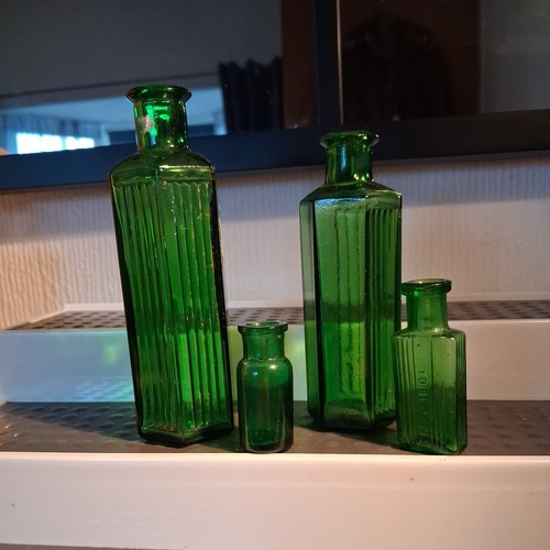 Stunning set green - of,