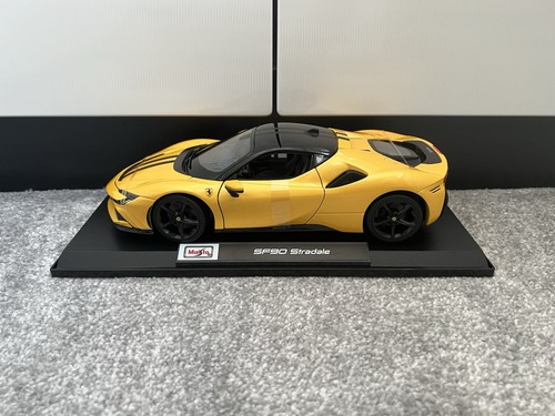 Maisto 18 scale diecast - maisto, 1:18
