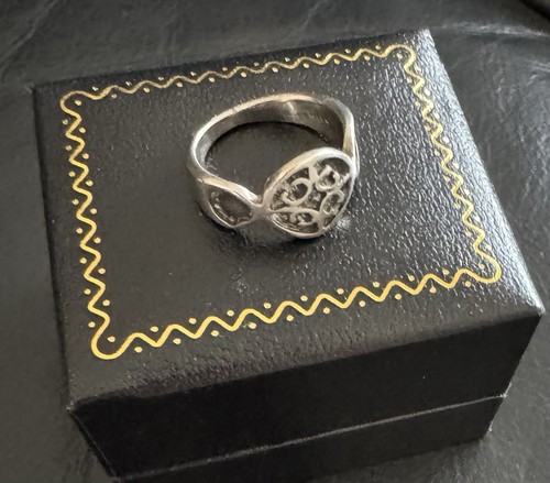 Lovely little vintage ola - lovely,