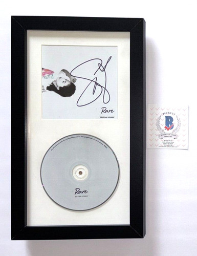 Selena gomez signed rare - gomez,