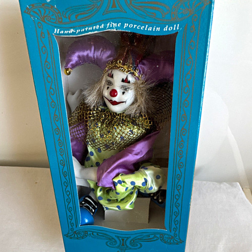 World clowns hand - world, hand-painted
