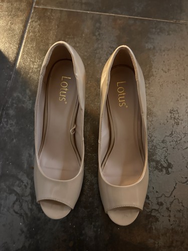 Lotus beige patent peep - lotus, toe