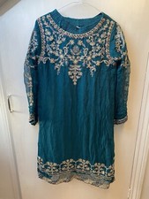 Shaposh 2-Piece Embroidered Suit