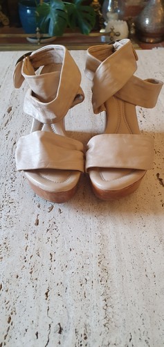 Faith wedge heel sandle with - heel,