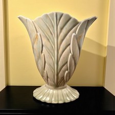 Vintage Beswick  Art Deco Mantle Vase Fan Leaf Pattern Mottled Green 1930’s 23cm