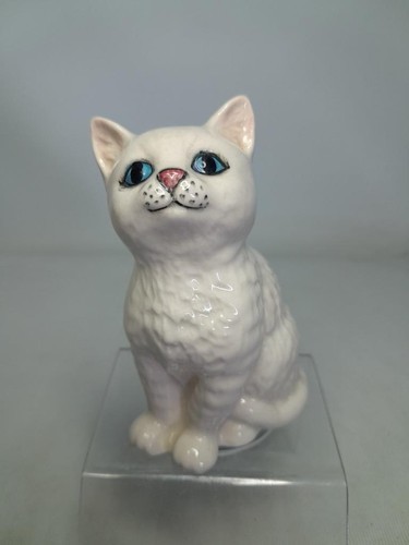 Beautiful beswick white - beswick,
