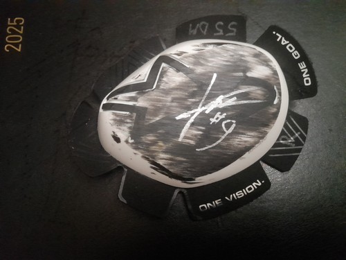 Veda pratama race - veda, signed