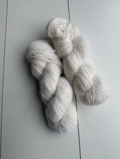 2 skeins x100g - total 200g