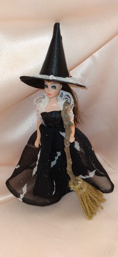Dawn pippa halloween vintage - dawn,, pippa,halloween,vintage