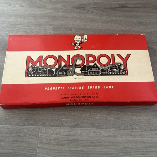 Vintage edition monopoly - of,