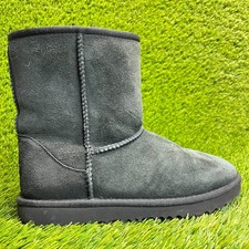 UGG Classic II Boys Size 5Y
